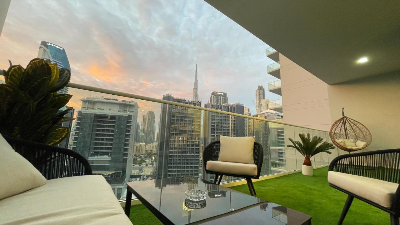 Luxury 2 Bedroom With Burj Khalifa View Dubai Ngoại thất bức ảnh